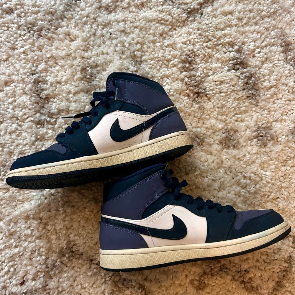 Jordan 1 mid obsidian sanded purple